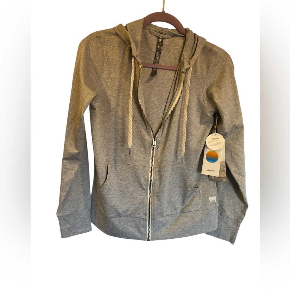 NWT Vuori halo performance hoodie PALE GREY HEATHER Size XS - Picture 1 of 3